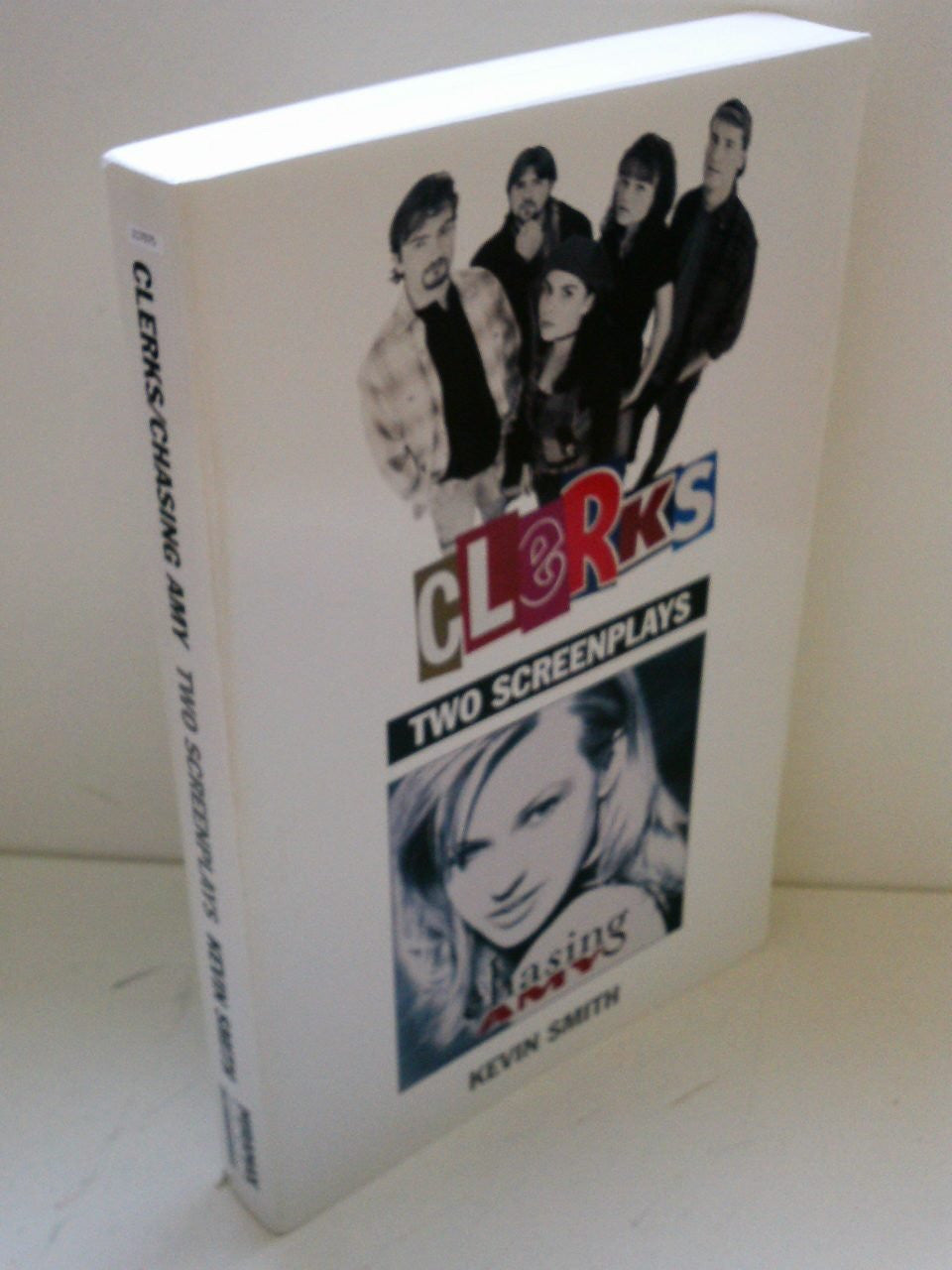 Clerks and Chasing Amy: Two Screenplays