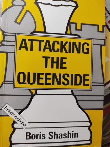 Attacking the Queenside (Macmillan Chess Library)