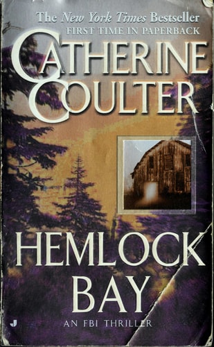 Hemlock Bay (An FBI Thriller)